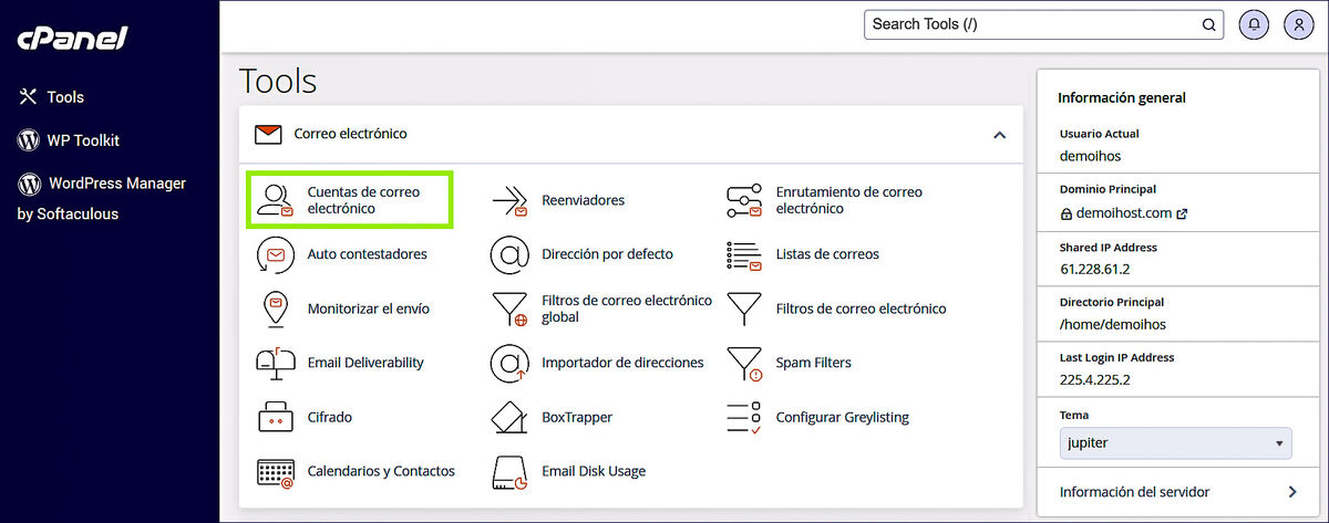 Sección Correo electrónico en cPanel mostrando 'Cuentas de correo electrónico' destacado